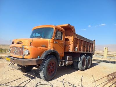 تخلیه وتحویل کود برای کاشت درختان و نهال‌های بیمارستان بوعلی 