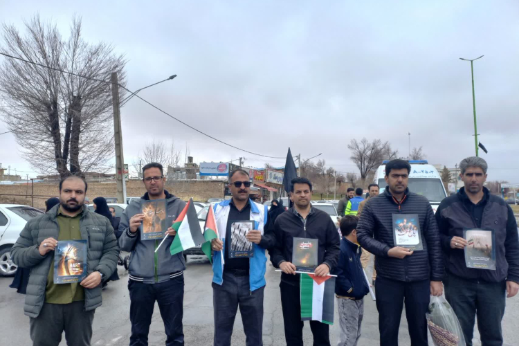 حضورکارکنان بیمارستان بوعلی چادگان در راهپیمایی روزجهانی قدس