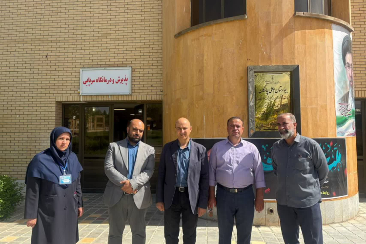 حضورمشاور وزیر ومدیرکل حوزه وزاتی دربیمارستان بوعلی چادگان