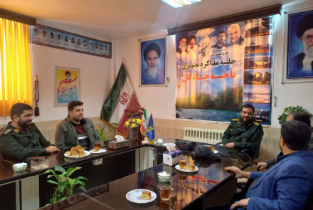  دیداربا فرماندهی و کارکنان محترم ناحیه مقاومت بسیج سپاه چادگان به مناسبت روز پاسدار